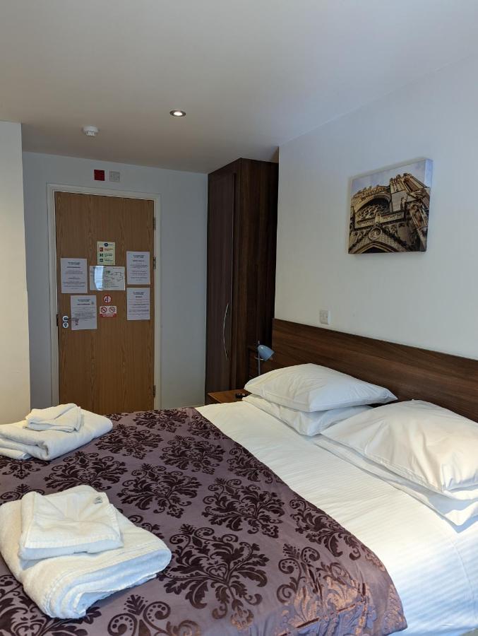 Barley Sheaf, Old Bridge Street En Suite Rooms, Room Only Truro Buitenkant foto