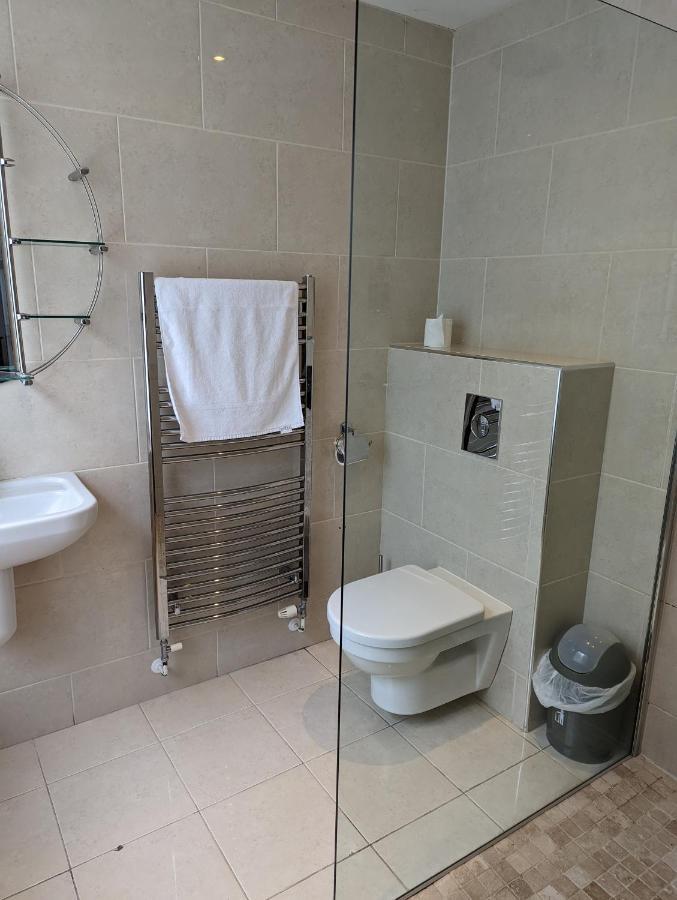 Barley Sheaf, Old Bridge Street En Suite Rooms, Room Only Truro Buitenkant foto